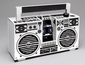 cache_960_740_Berlin_Boombox_White_left